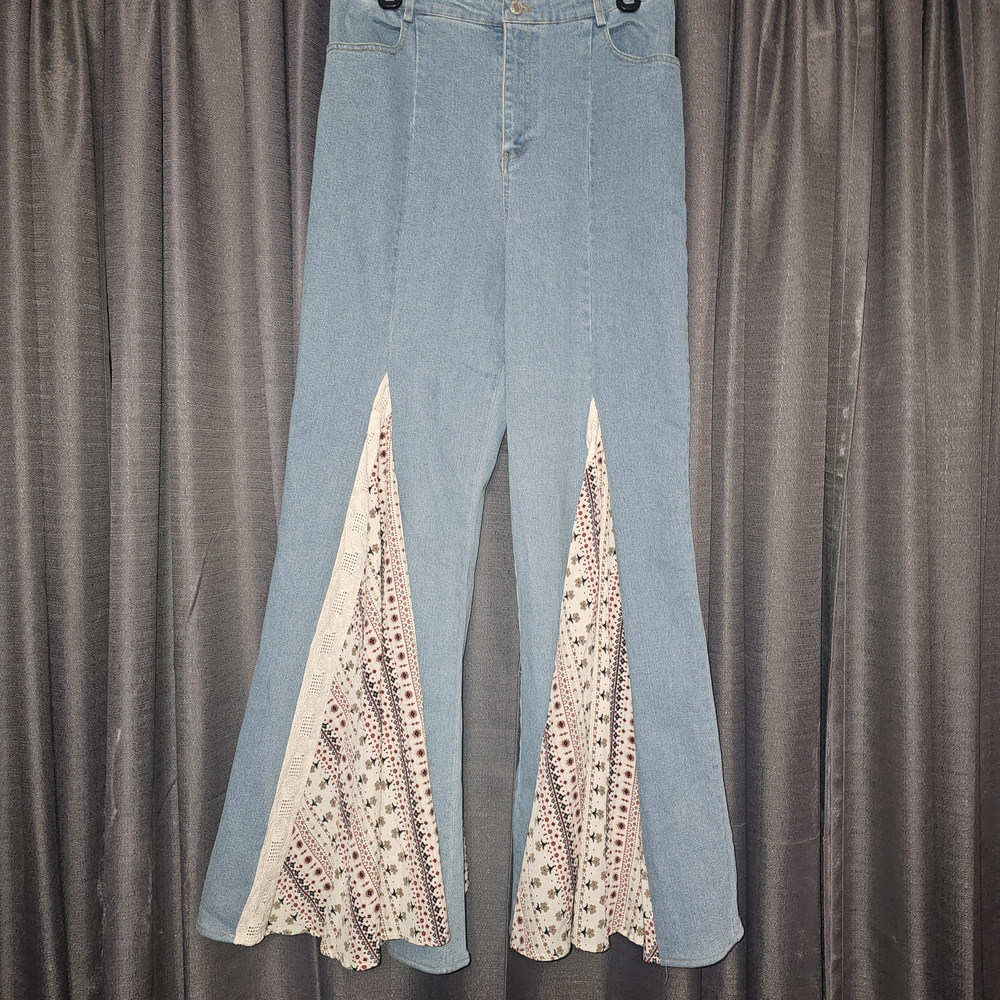 Wisteria Lane Boho Blue Wide Leg Jeans with Patterned Inserts NWOT
